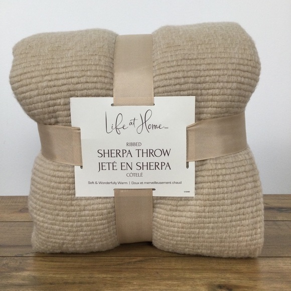 Life At Home Other - LIFE AT HOME Ribbed Sherpa Throw